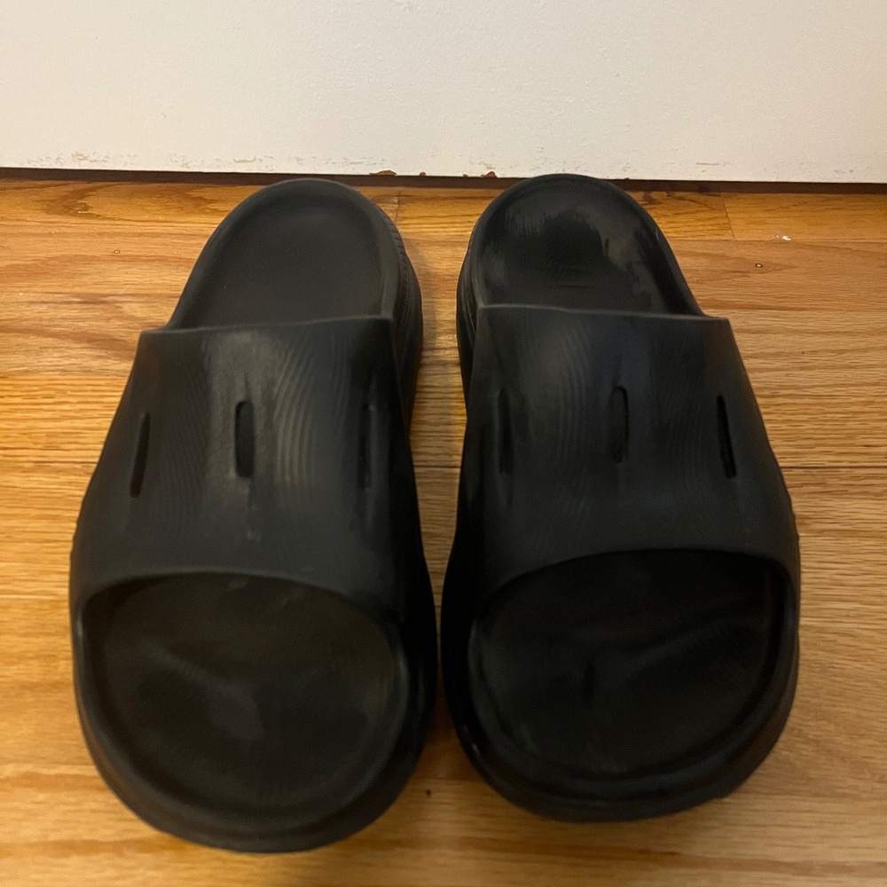 Hoka recovery slides
